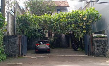 Rumah 2 Lantai konsep Jawa Permata hijau kebayoran Jakarta Selatan