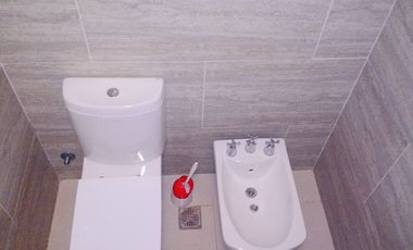 HERMOSO CHALET CON DETALLES UNICOS CASI A ESTRENAR EN EL BOSQUE DE COSTA DEL ESTE.