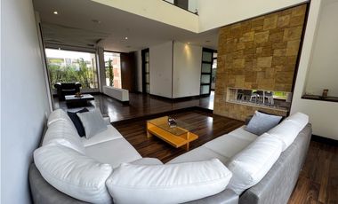 RENTO CASA CAMPESTRE DE LUJO 5 HABITACIONES - GUAYMARAL