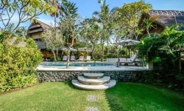 Amazing Beachfront Freehold Resort in Karangasem