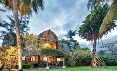 Amazing Beachfront Freehold Resort in Karangasem