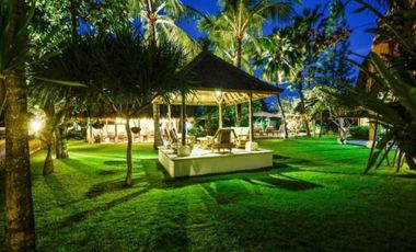 Amazing Beachfront Freehold Resort in Karangasem