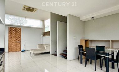 Dijual Townhouse Eksklusif  8 Rumah Di Kemang Di Bawah NJOP