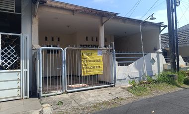 Dijual Rumah Mungil Minimalis Strategis di Taman Pondok Jati Taman Sidoarjo