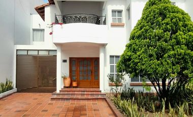 casa en venta en c.c mirador campestre. Cod V2440