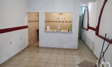 Se Renta Local Amplio en Calzada del Peñon