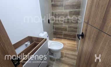 apartamento en arriendo/venta en las vegas. Cod A68814