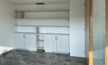 Oficina en Venta, Zona Hotelera, Cancún, Quintana Roo.
