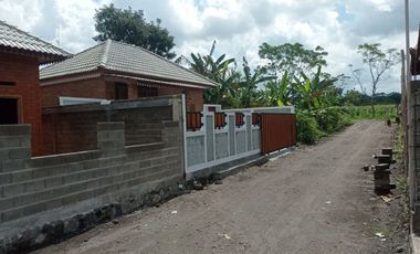 RUMAH LIMASAN ETNIK DI PRAMBANAN 600JUTA TANAH LUAS DI KAWASAN BERKEMBANG