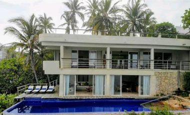 Venta y renta vacacional de casa con vista al mar en Acapulco