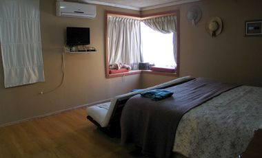Casa en Venta en Casa 5 Dormitorios, REMODELADA, Av. Mexico, Villa Los Prados.