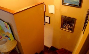 Casa en Venta en Casa 5 Dormitorios, REMODELADA, Av. Mexico, Villa Los Prados.