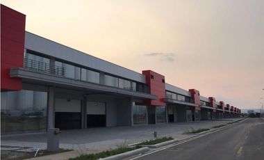 Galera Zona Uno en venta en Juan Diaz (ID 11746)