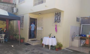 VENTA DE CASA ESQUINERA EN SAUCES 9