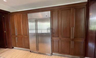 Residencia de 8 salas en venta en Club de Golf San Carlos, Metepec