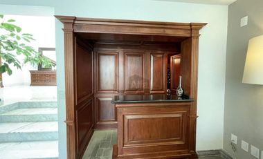 Residencia de 8 salas en venta en Club de Golf San Carlos, Metepec