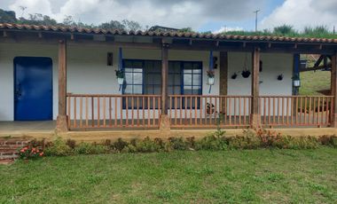 finca en arriendo en la cumbre. Cod A3048