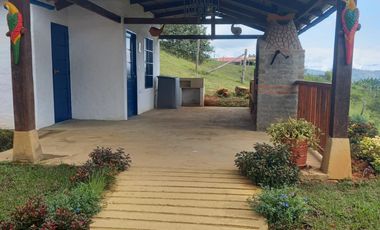 finca en arriendo en la cumbre. Cod A3048