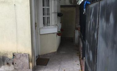 " Apto Credito " " Permuta "  Casa T/ Duplex de 5 Amb c/ Cocheras