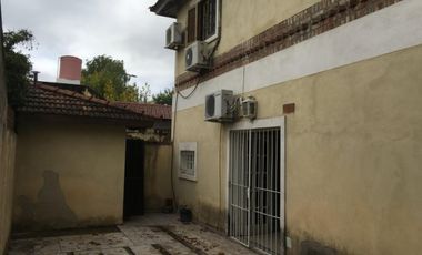 " Apto Credito " " Permuta "  Casa T/ Duplex de 5 Amb c/ Cocheras