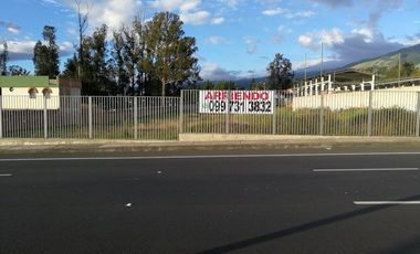 ARRIENDO TERRENO COMERCIAL EN PIFO CON FRENTE A LA E35