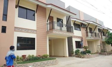 Townhouse for rent in Vicente Rama Avenue, Englis, Cebu City