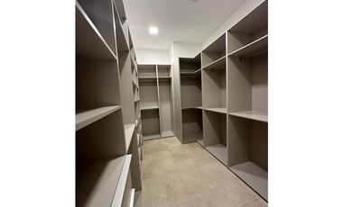 APARTAMENTO FINAMENTE AMOBLADO EN OCEAN REEF - 6306DA