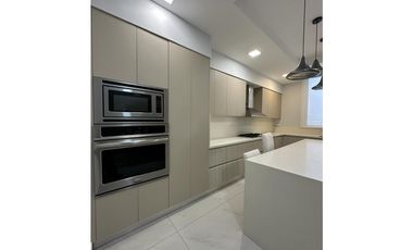 APARTAMENTO FINAMENTE AMOBLADO EN OCEAN REEF - 6306DA