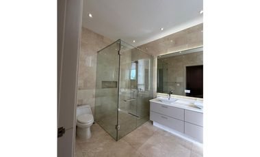 APARTAMENTO FINAMENTE AMOBLADO EN OCEAN REEF - 6306DA