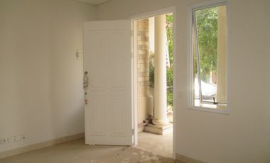 Rumah 1,3 M an di Vanya Park BSD