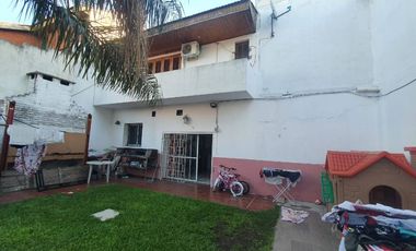 Casa para 2 Familias en venta en Merlo Sur
