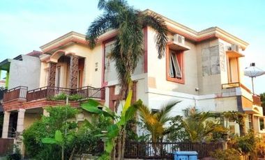 Rumah Cantik dan Mewah Siap Huni di Jambangan Surabaya