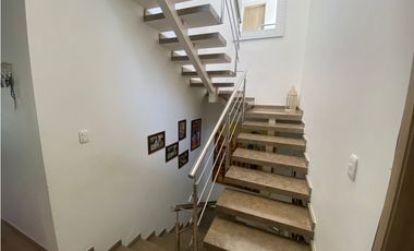 SE VENDE CASA CAMPESTRE CON 4 HABITACIONES EN SANTA MARTA