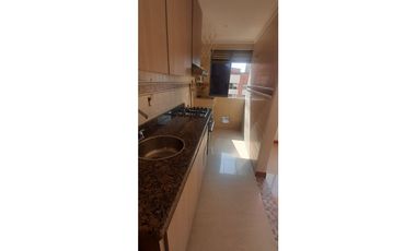VENDO APARTAMENTO EN LOS COLORES MEDELLIN