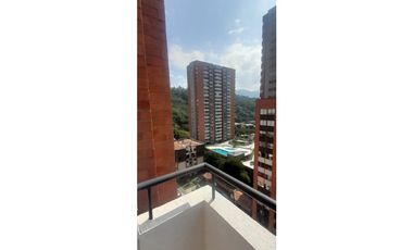 VENDO APARTAMENTO EN LOS COLORES MEDELLIN