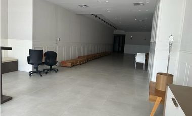 LOCAL EN PARQUE LEFEVRE / VIA ESPAÑA 398mt2