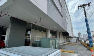 LOCAL EN PARQUE LEFEVRE / VIA ESPAÑA 398mt2