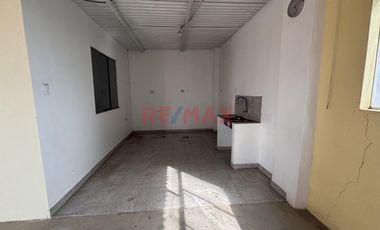 Venta Casa En Huanchaco A Precio De Terreno