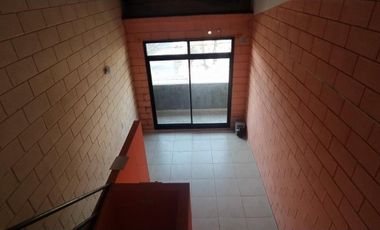 VENTA DE DEPARTAMENTO 2 AMBIENTES TIPO DÚPLEX - CON BALCÓN A LA CALLE - TRISTAN SUAREZ