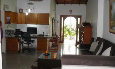 casa en venta en los acacios. Cod V14017