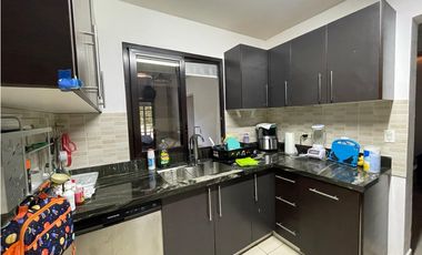 Se Vende Casa de 396 Mts2 en Costa Verde de La Chorrera (H)
