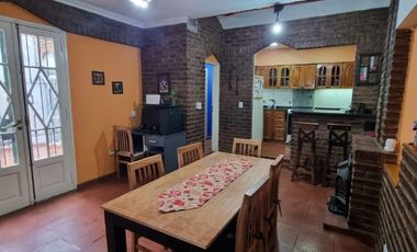 Casa en venta en Lanus Oeste