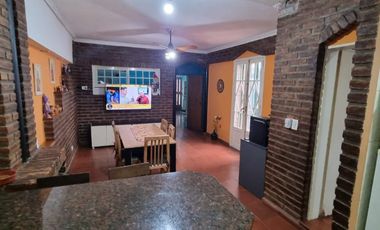 Casa en venta en Lanus Oeste