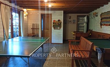 3 Preciosas Casas orilla de Lago Panguipulli en 2,4 ha. y 112 mts de playa