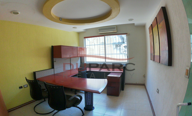 Edificio en Venta calle 28, Col. Centro. Carmen, Campeche