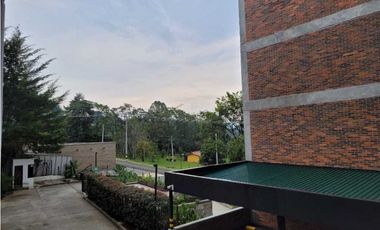 Venta de Apartamento en el Retiro Sector Martin Pescador