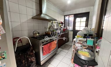 Venta casa en Ñuñoa para inversión o vivir Metro Villa Frei
