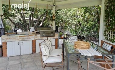 Venta Maravillosa Casa Estilo Georgian en Condominio, Buin