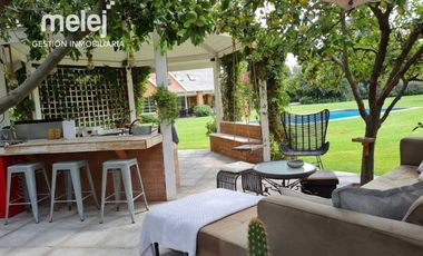 Venta Maravillosa Casa Estilo Georgian en Condominio, Buin