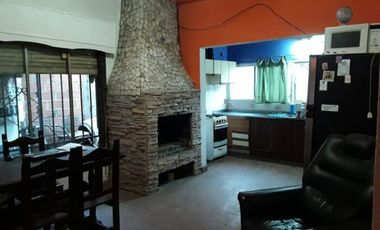 VENTA CASA CON AMPLIO LOTE